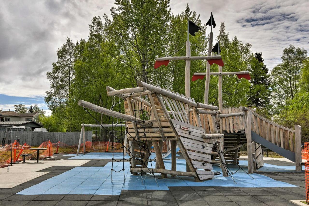 Willa Pet Friendly Anchorage Retreat With Deck And Yard Zewnętrze zdjęcie